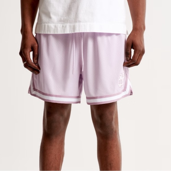 Abercrombie & Fitch 6” Retro Short in Light Purple - Picture 3 of 3